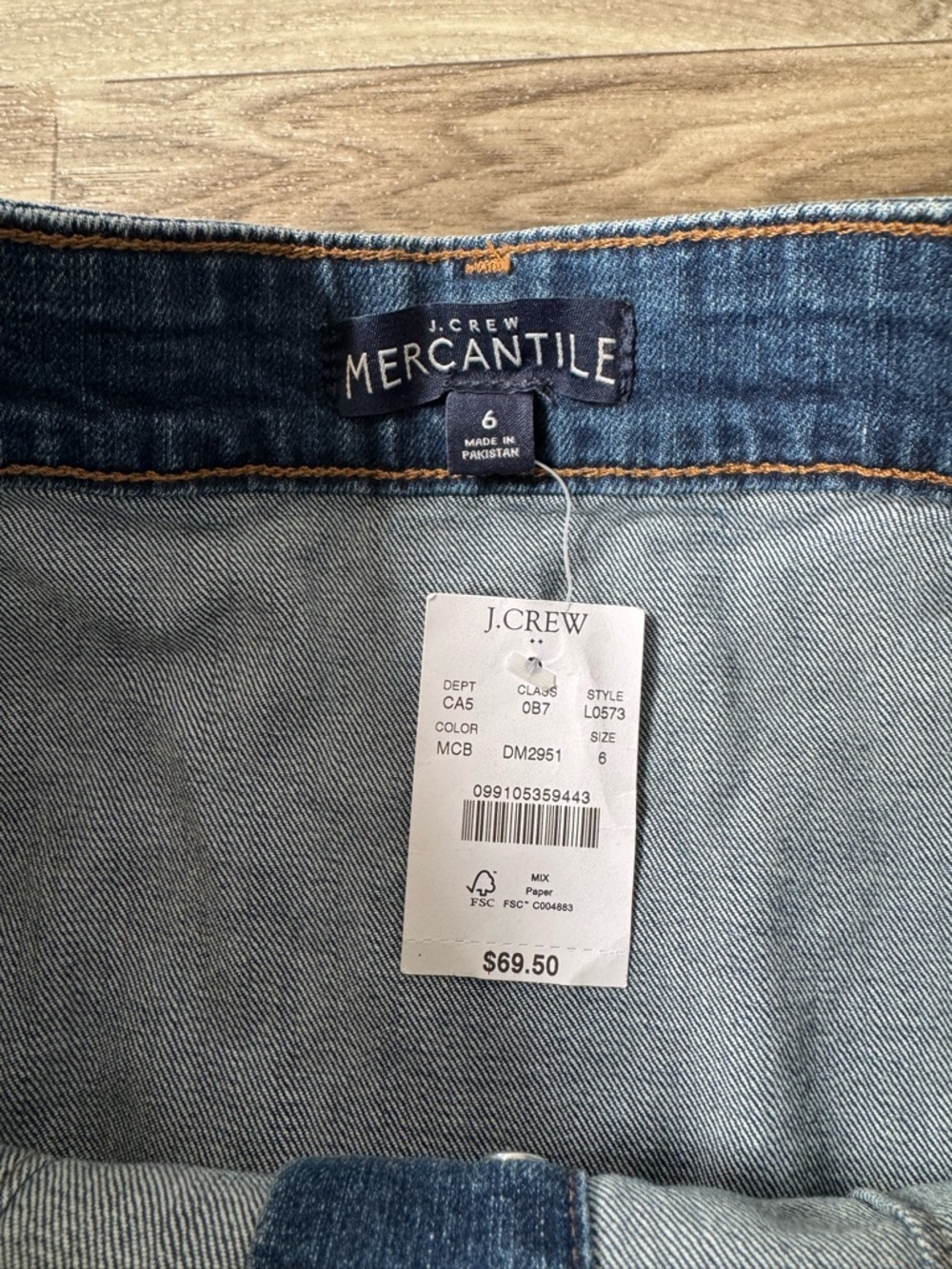 J. Crew Mercantile Denim Button Front Mini Skirt Medium Wash Blue Size 6 NWT - Picture 2 of 6